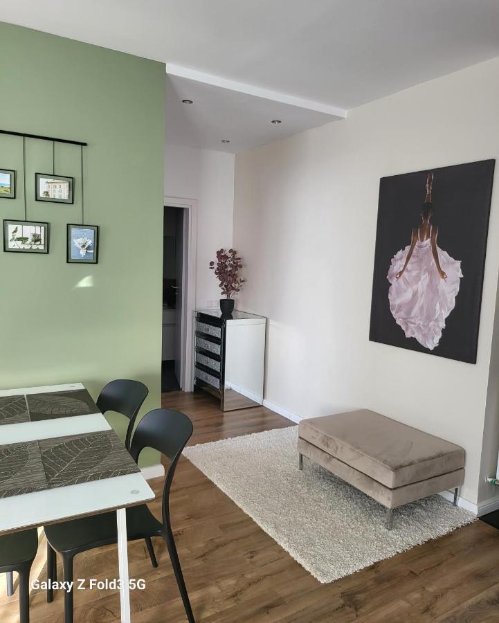 David'S Place Floresti  Luaran gambar