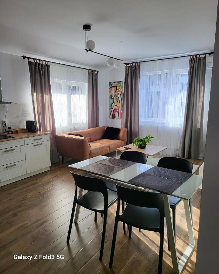 David'S Place Floresti  Luaran gambar