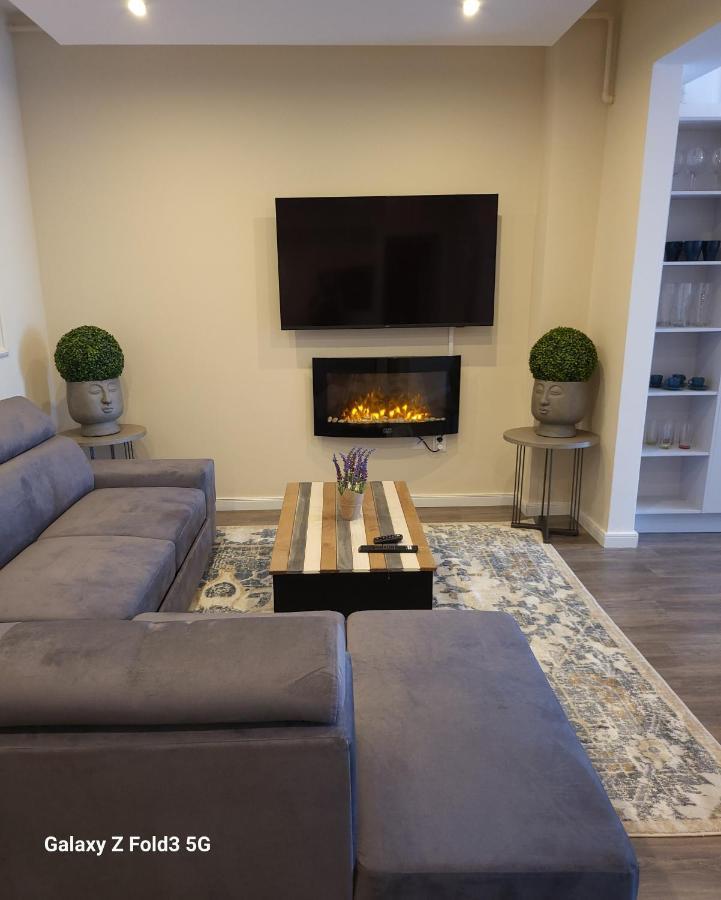 David'S Place Floresti  Luaran gambar