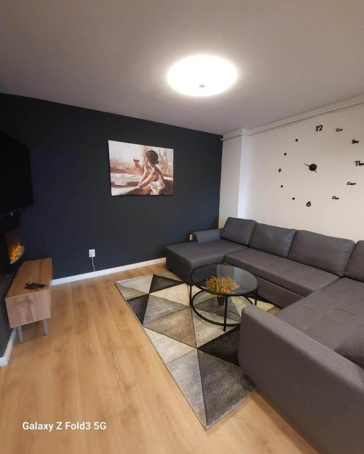David'S Place Floresti  Luaran gambar