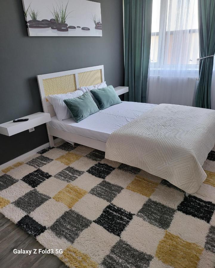 David'S Place Floresti  Luaran gambar
