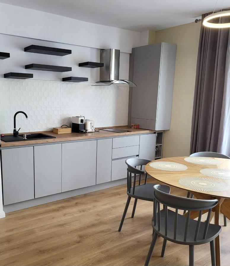 David'S Place Floresti  Luaran gambar